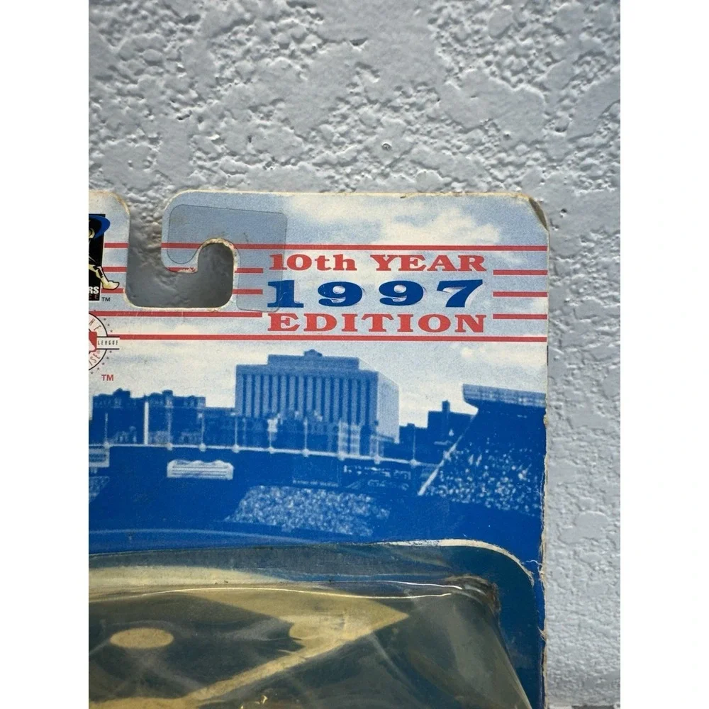1997 Starting Lineup John Jaha Milwaukee Brewers 10th Year Edition Figure MIP
